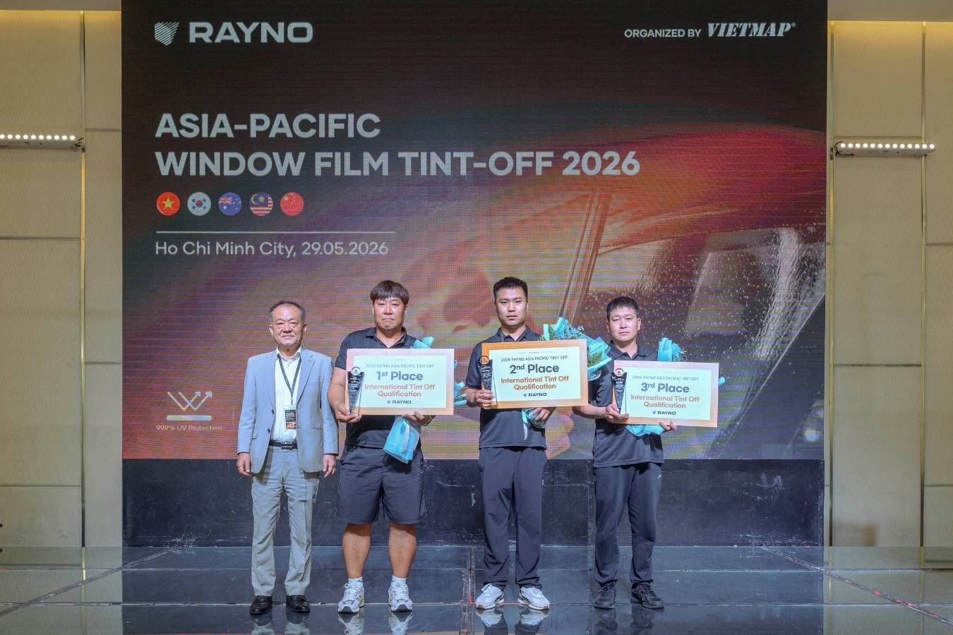 quán quân cuộc thi rayno tint-off 2026